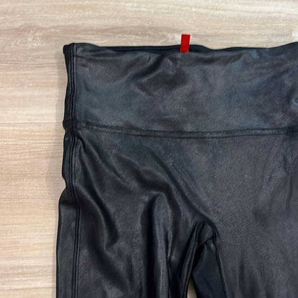 Spanx Faux Leather Leggings Size Small - Picture 8 of 8
